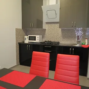 https://three-rooms-apartment.alltbilisihotels.com