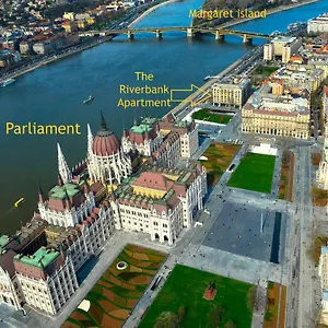 Riverbank At Parliament Apartament