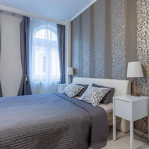  Apartamento Goldcentral Grand Boulevard